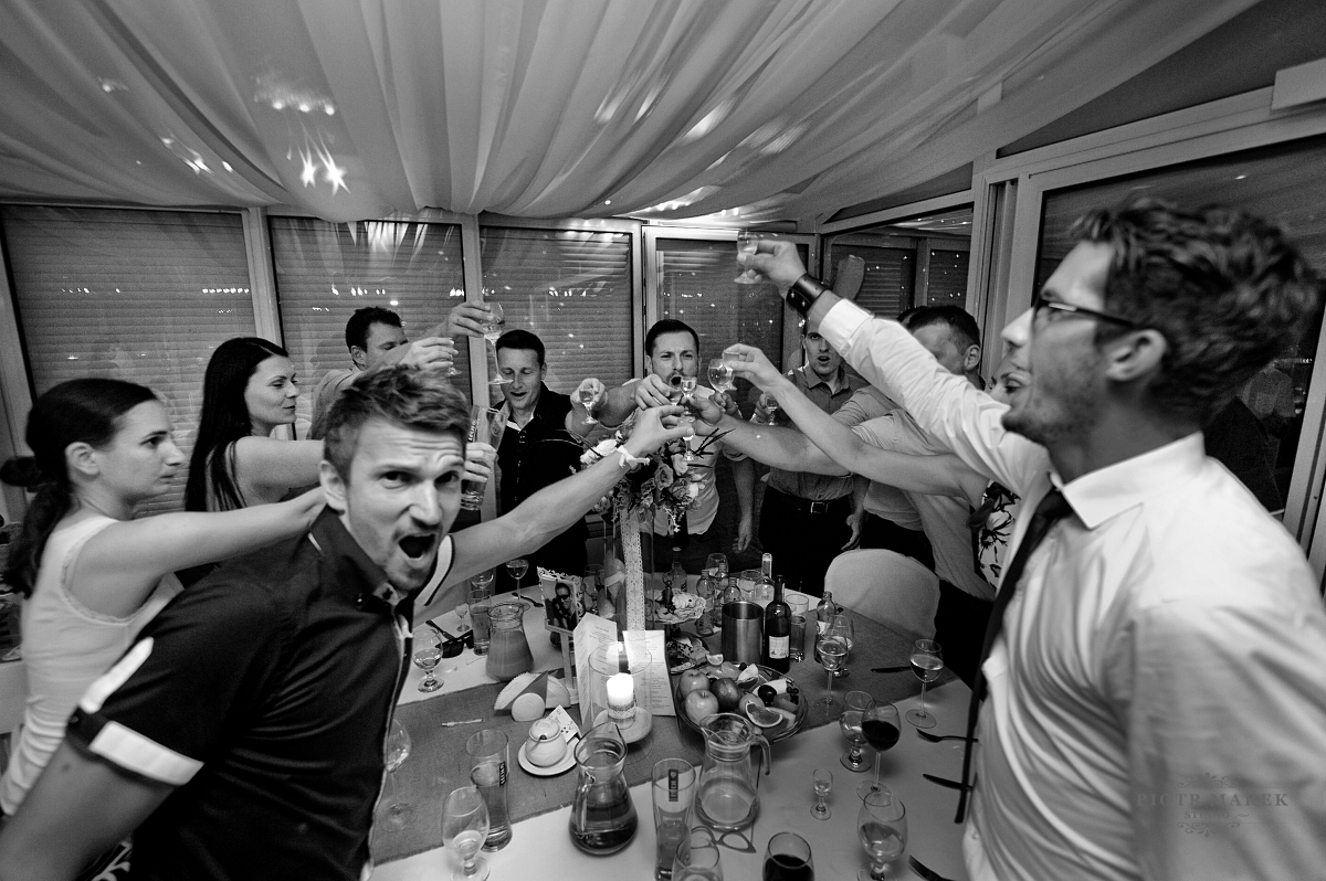 fotografia ślubna zabrze - Za młodą parę