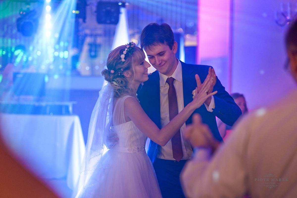 fotografia ślubna gliwice - Młodzi i szczęśliwi