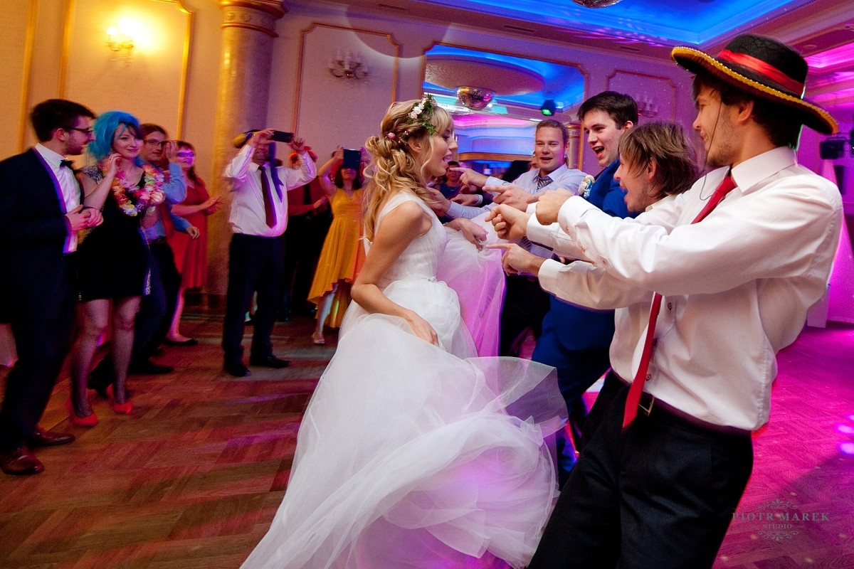 zdjęcia ślubne rybnik - Odlotowa zabawa