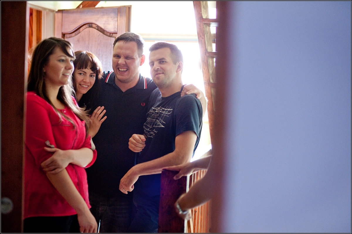 fotograf ślubny śląsk - Przyjaciele cieszą się naszym szczęściem