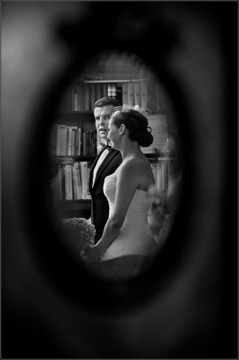 fotografia ślubna gliwice - Nowożeńcy są szczęśliwi czując swoją obecność