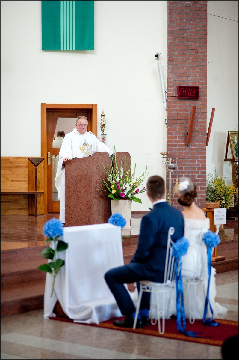 fotografia ślubna sosnowiec - Trwa ceremonia ślubu